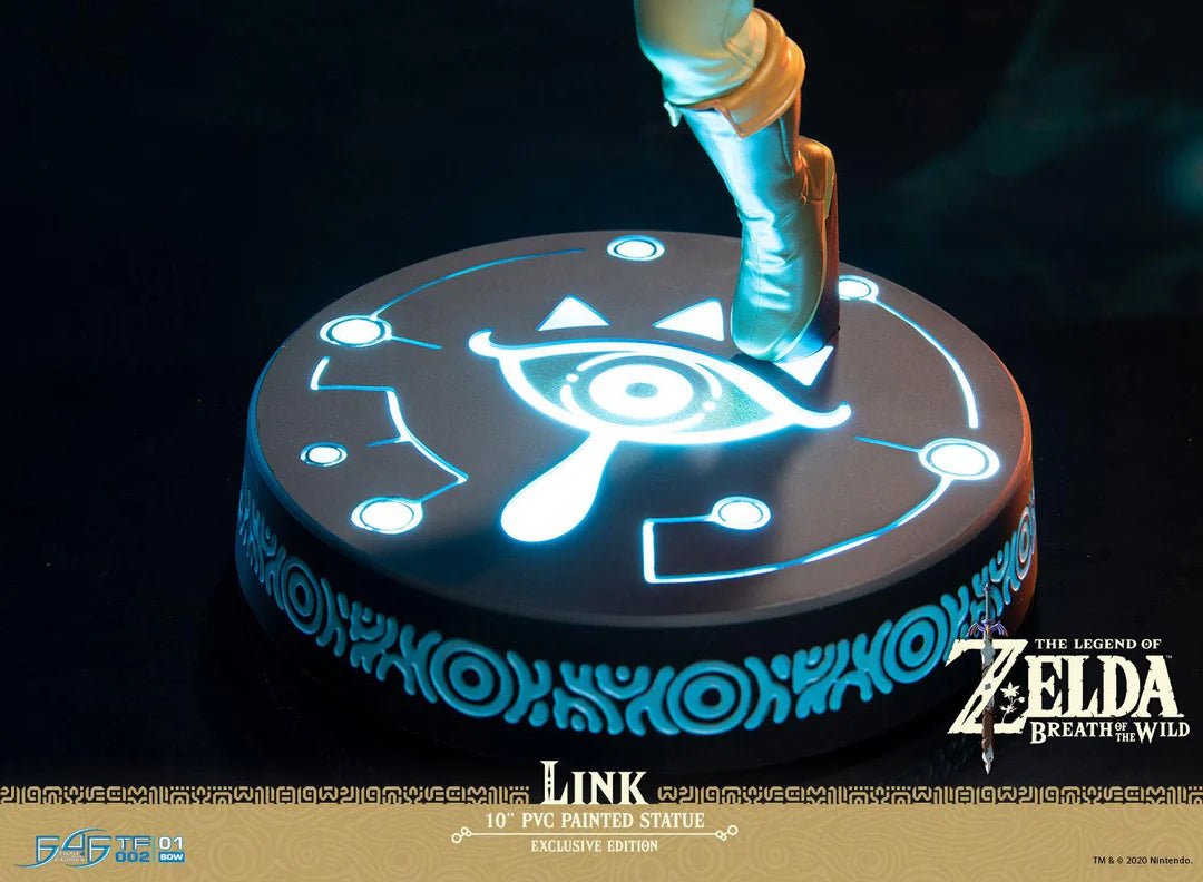 The Legend of Zelda: Breath of the Wild - Link PVC Statue Collector's Edition